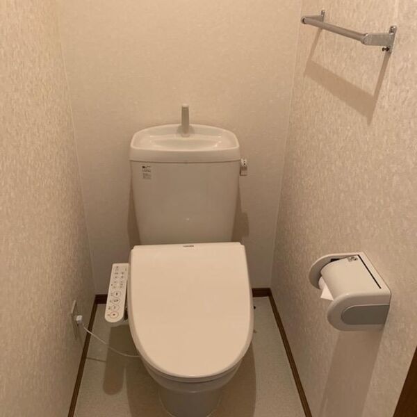 トイレ (205　トイレ)