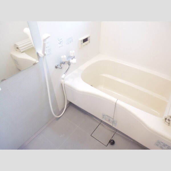 バス (A101　追い焚き機能付き浴室)