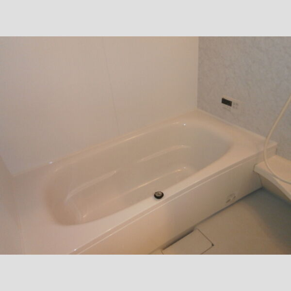 バス (追い焚き機能付き浴室)