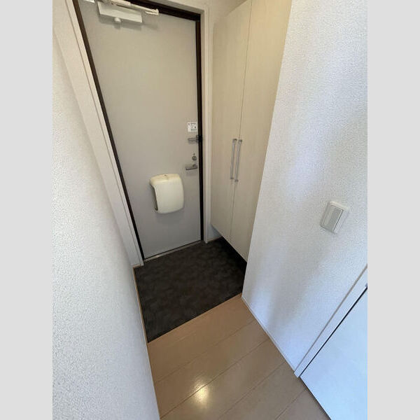 玄関 (B103　玄関)