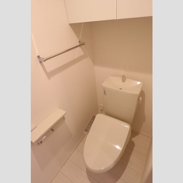 トイレ (A101　温水洗浄暖房便座)