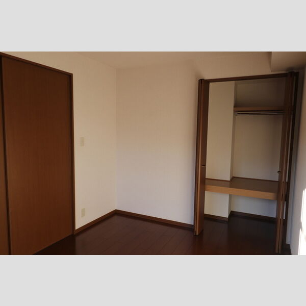 その他 (203　洋室)