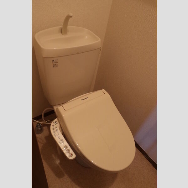 トイレ (203　温水洗浄暖房便座)