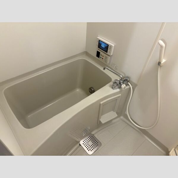 バス (101　浴室)