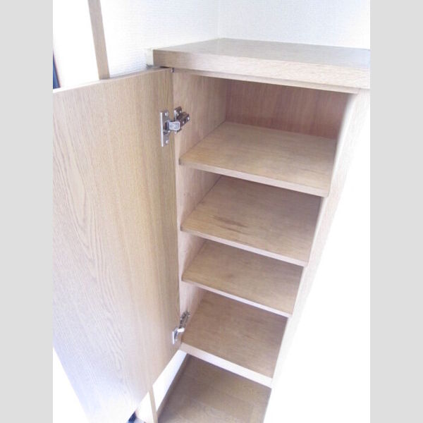 玄関 (シューズBOX)