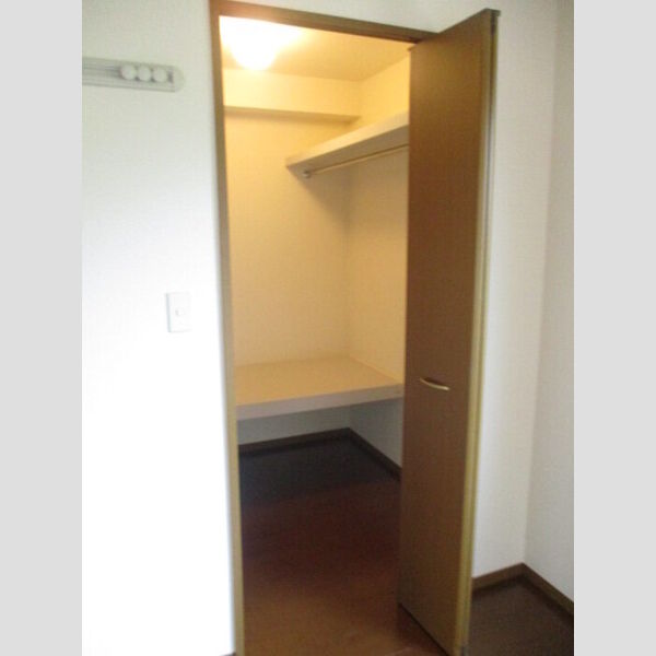 収納 (収納スペース)