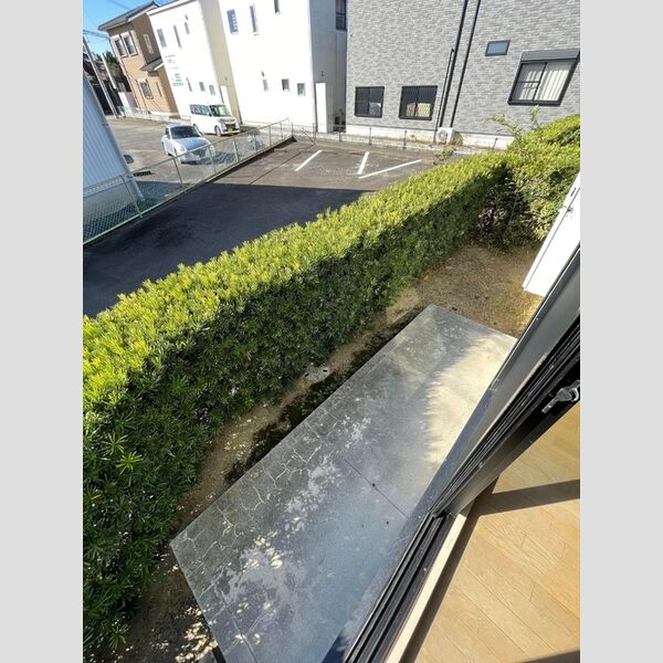 その他 (106　専用庭)