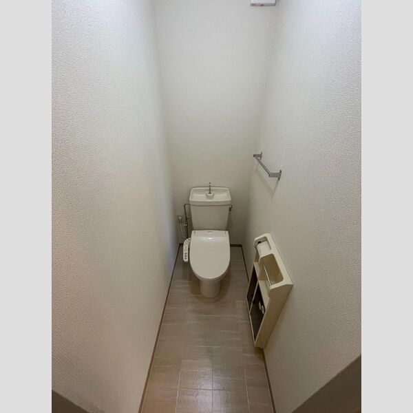 トイレ (106　温水洗浄暖房便座)