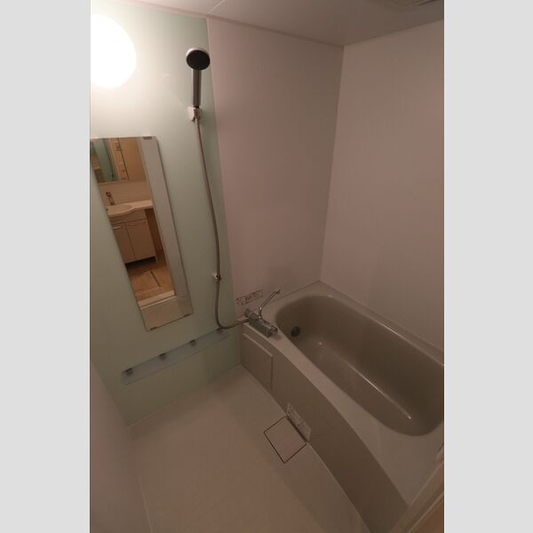 バス (浴室　105)