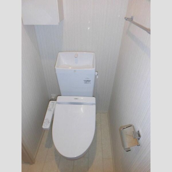 トイレ (A203　温水洗浄暖房便座)