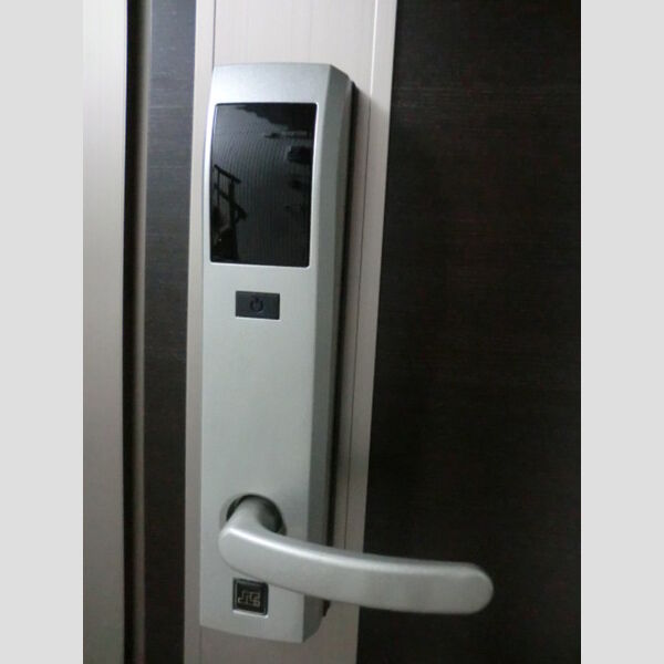 玄関 (玄関ICカードキー)