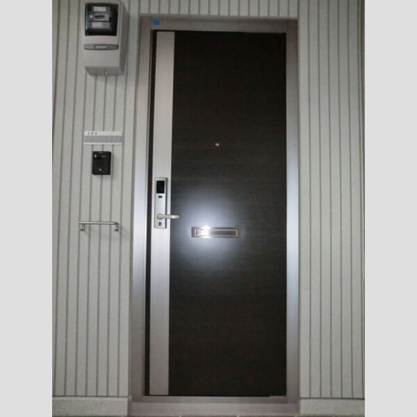 玄関 (玄関ドア)