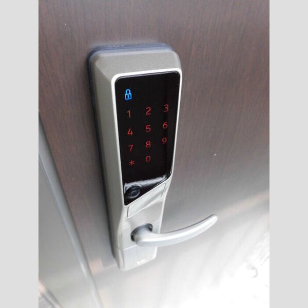 玄関 (電子キー)