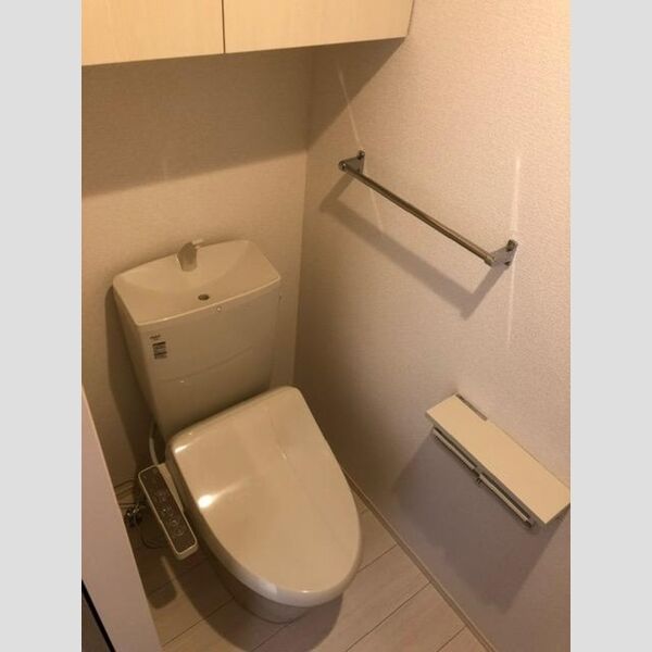 トイレ (103　温水洗浄暖房便座)