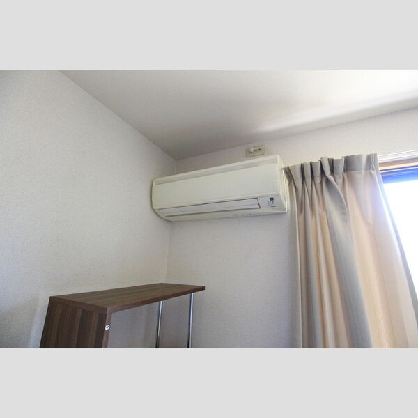 その他 (エアコン　※家具はつきません)
