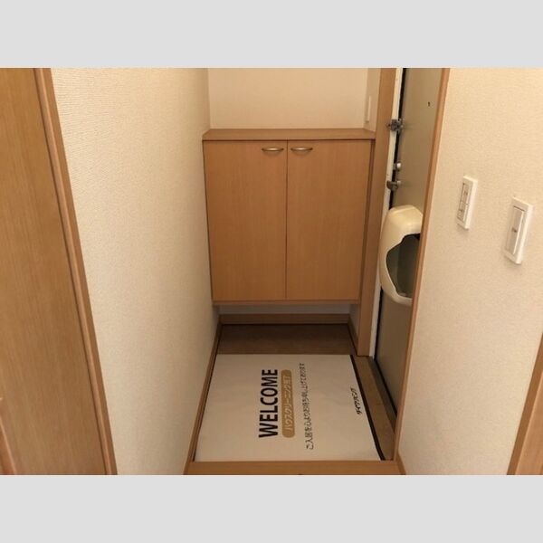 玄関 (201　玄関)