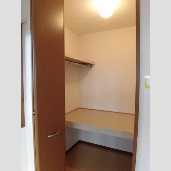 収納 (クローゼット)