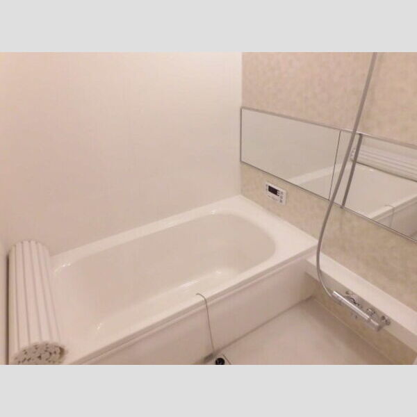 バス (追い焚き機能付き浴室)