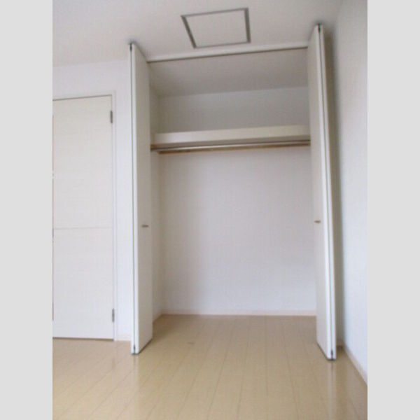 収納 (洋室クローゼット)
