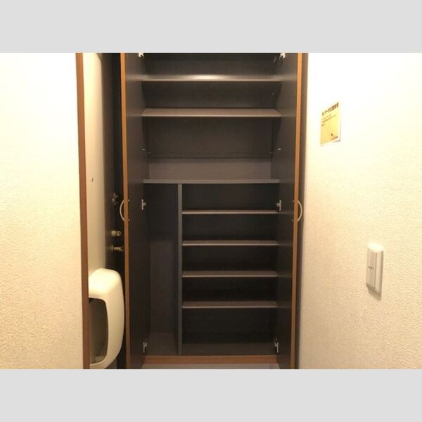 その他 (C107　シューズボックス)