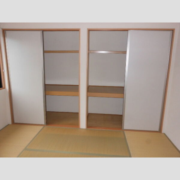 その他 (和室収納)