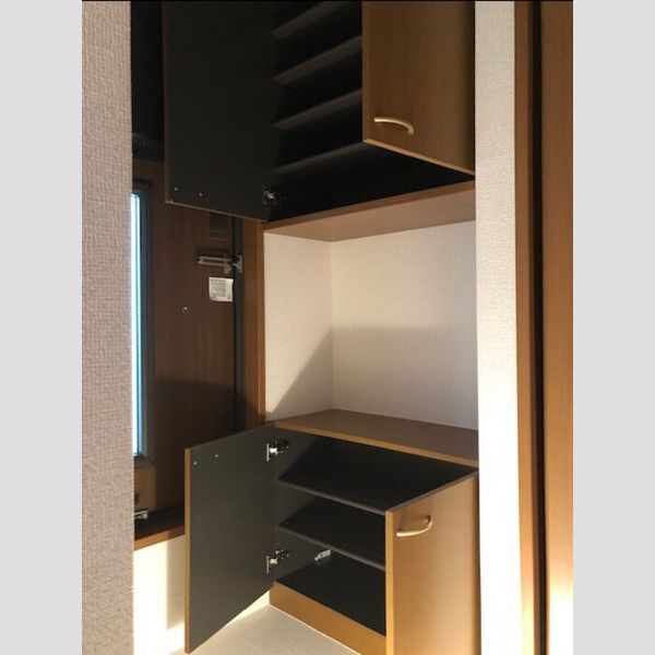 その他 (201　玄関収納)