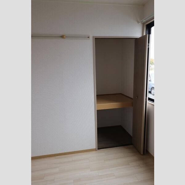 収納 (B105　物入)