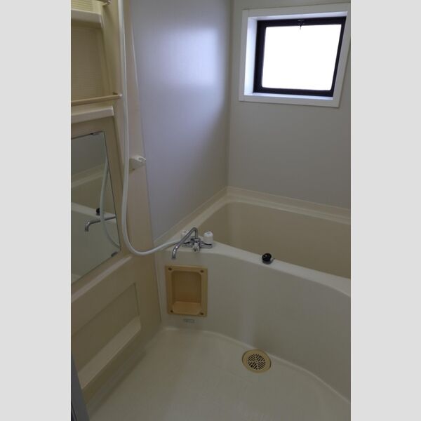 バス (B205　浴室)