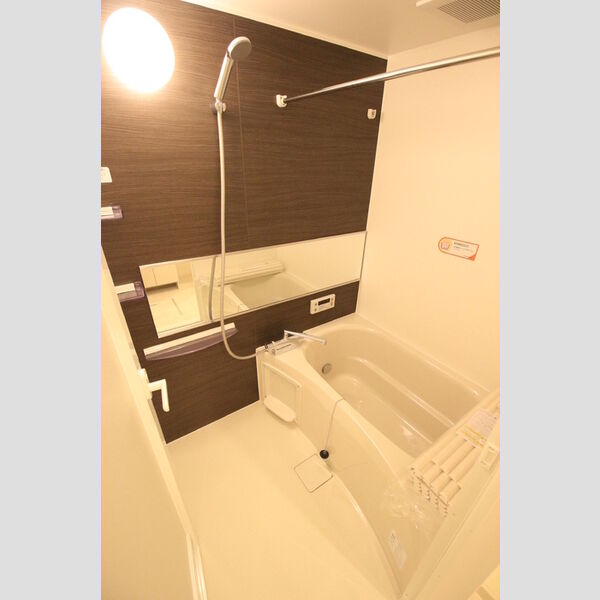 バス (一坪タイプの広いお風呂)