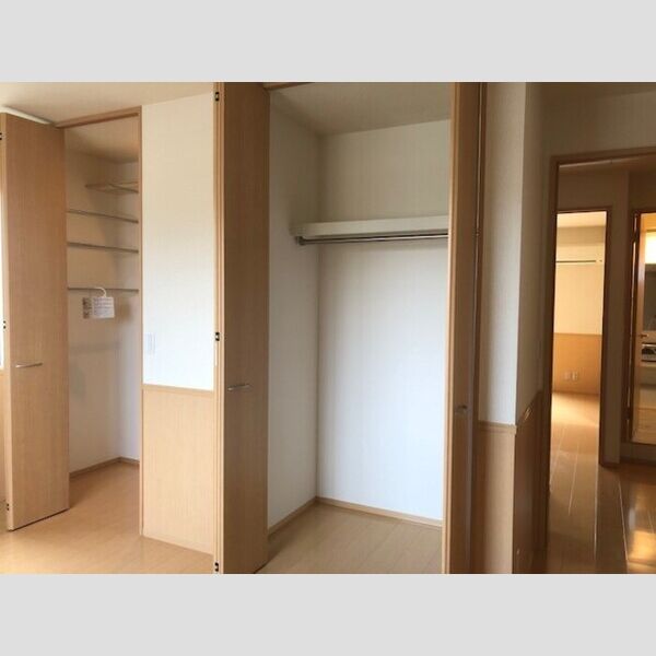 収納 (B203クローゼット)