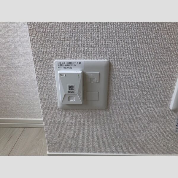 その他 (102 インターネット接続)