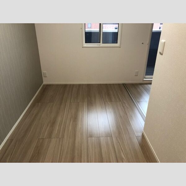 その他 (303 洋室)