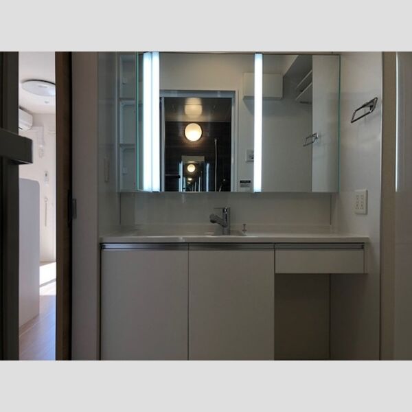 洗面所 (105　洗面室)