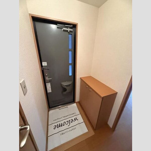 玄関 (玄関)