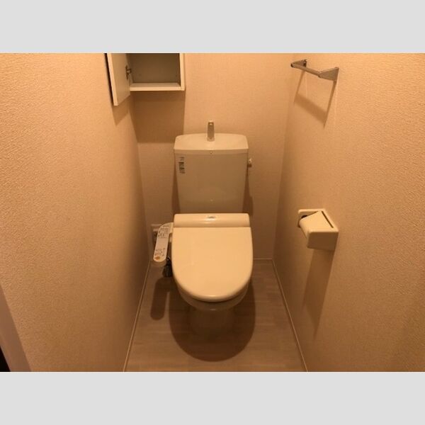 トイレ (103　温水洗浄暖房便座)