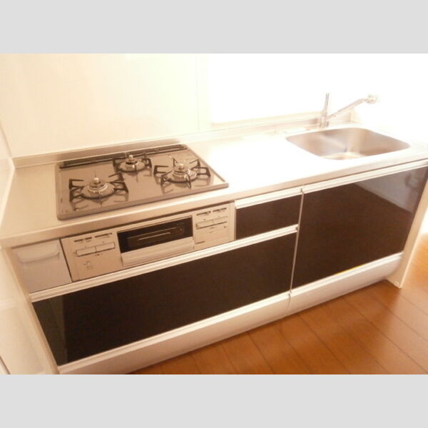 キッチン (3口コンロ付きカウンターキッチン)