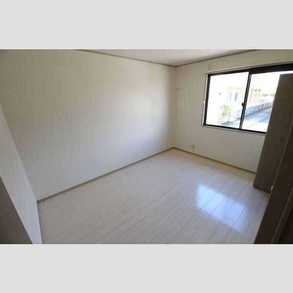 その他 (北側洋室)