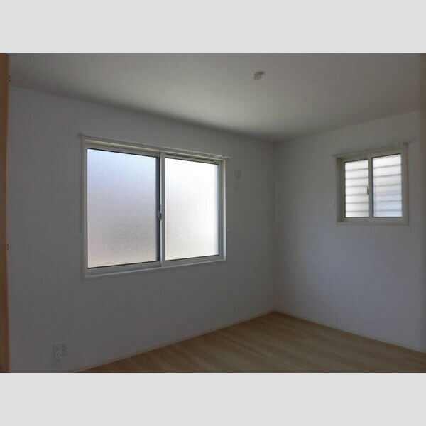 居室・リビング (北側洋室)