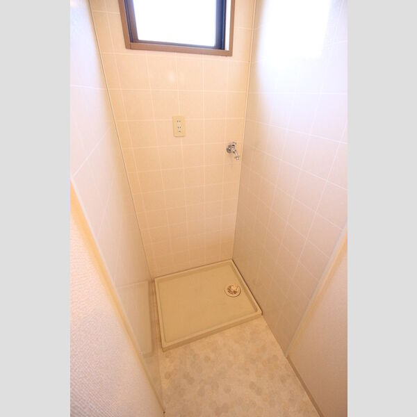 その他 (室内洗濯機置き場)