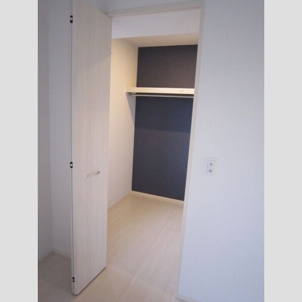 収納 (ウォークインクローゼット)