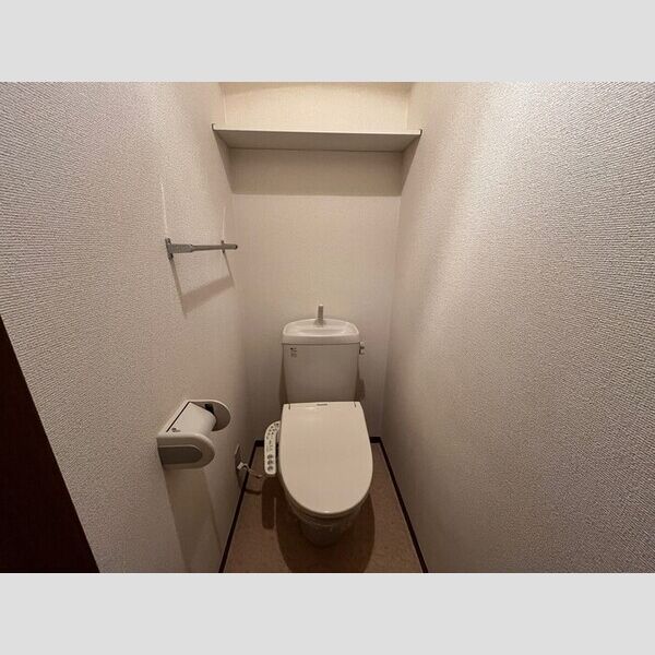 トイレ (温水洗浄暖房便座)