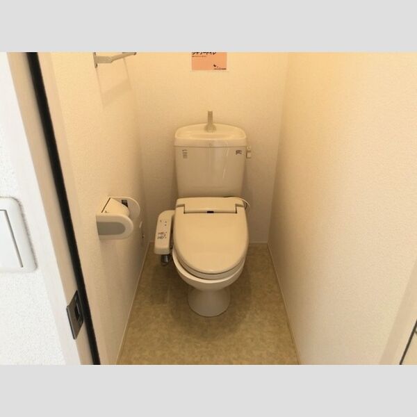 トイレ (A105　温水洗浄暖房便座)