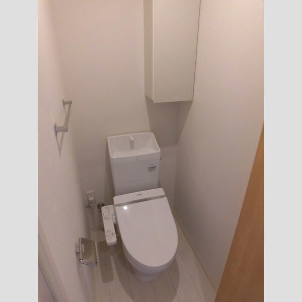 トイレ (温水洗浄便座)