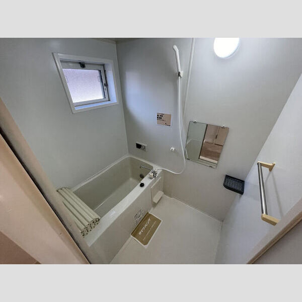 バス (B105　浴室)