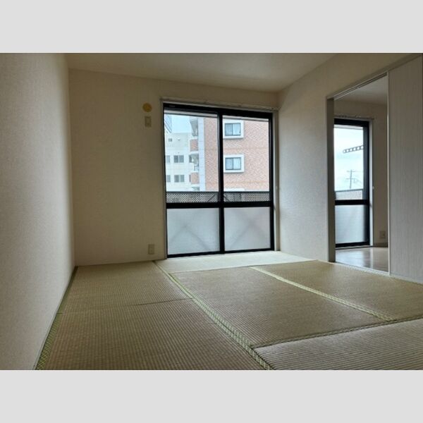 その他 (和室6帖)