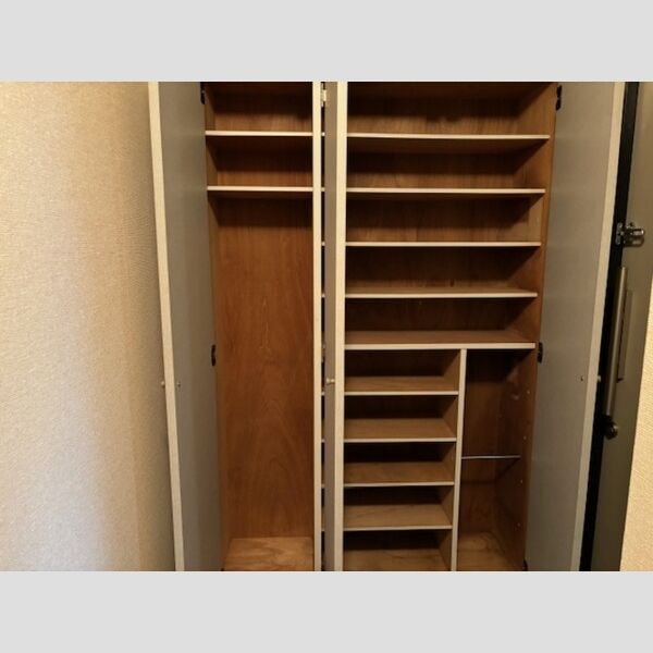 玄関 (シューズボックス)