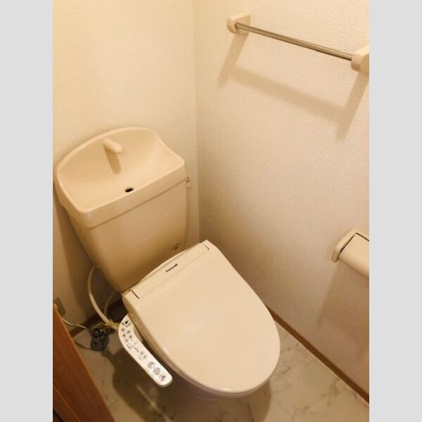 トイレ (202　トイレ/温水洗浄暖房便座)