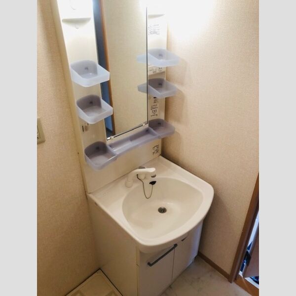 洗面所 (202　洗面所)