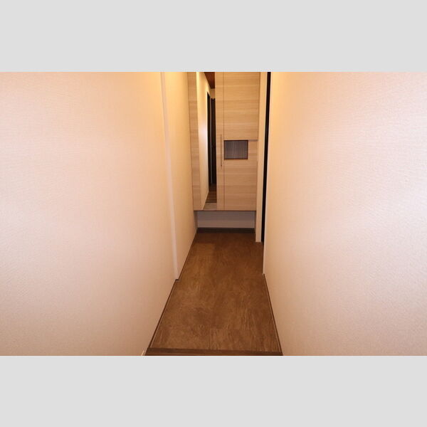 玄関 (201　玄関)