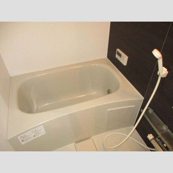 バス (浴室(追焚給湯付き))